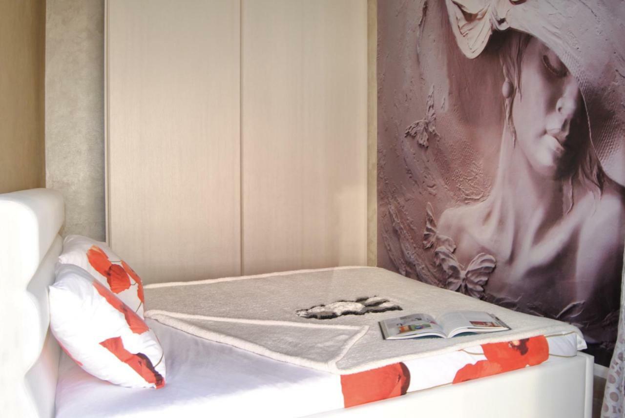 Bed and Breakfast Il Cortile Бра Екстер'єр фото