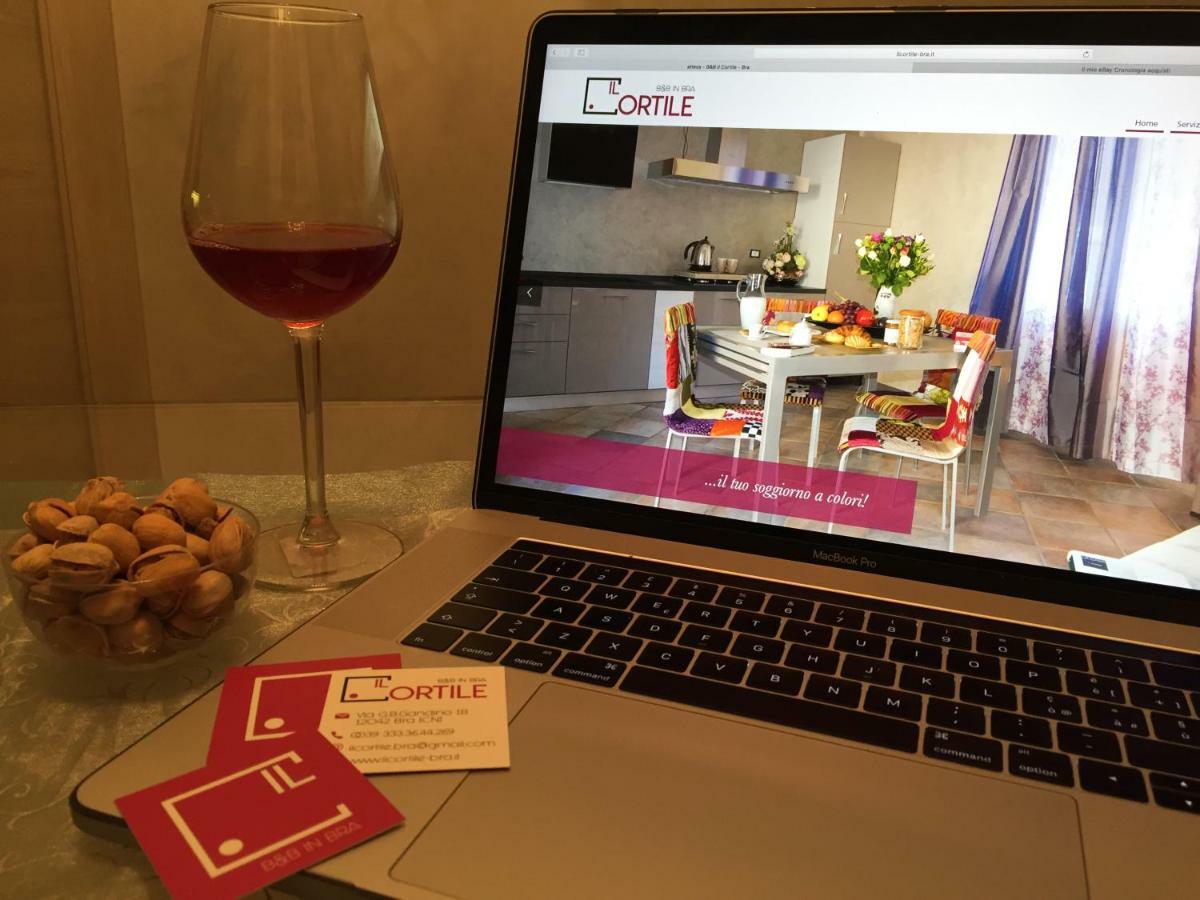 Bed and Breakfast Il Cortile Бра Екстер'єр фото