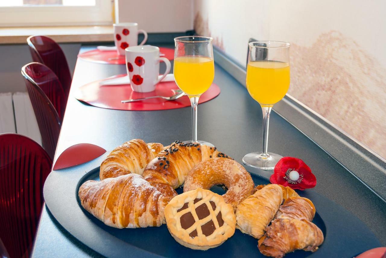 Bed and Breakfast Il Cortile Бра Екстер'єр фото