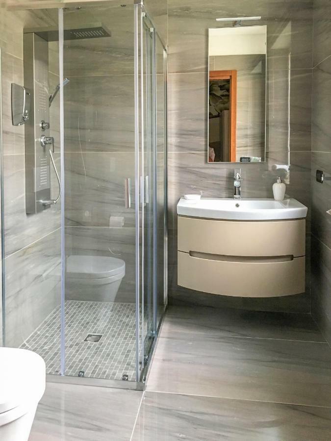 Bed and Breakfast Il Cortile Бра Екстер'єр фото